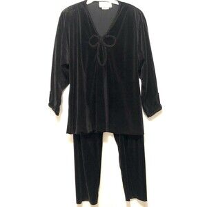 Oscar de la Renta bor Swirl Neiman-Marcus Black Velvet Blouse & Pant Outfit